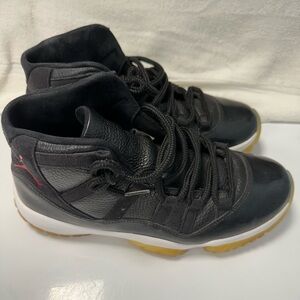 Jordan’s 11’s black & white